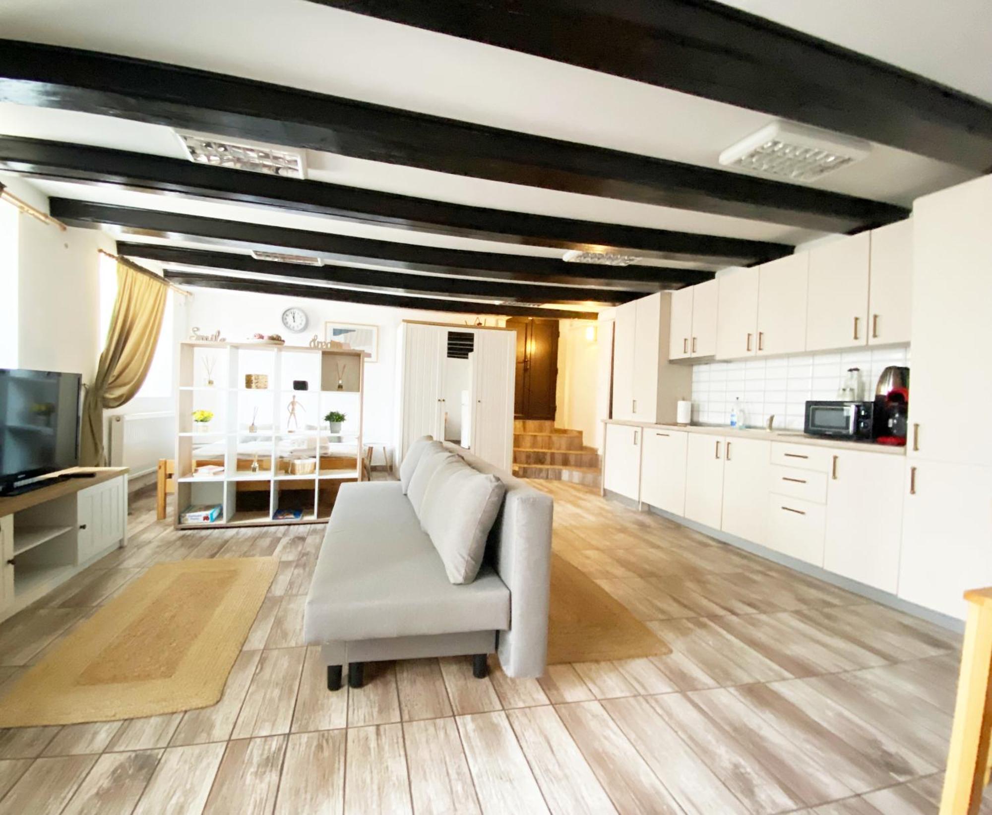 Piata Sfatului Brassai Plus - Annastasia'S Studio Braşov Dış mekan fotoğraf